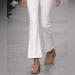 VERONICA BEARD Suede Geno Sandal in Sand